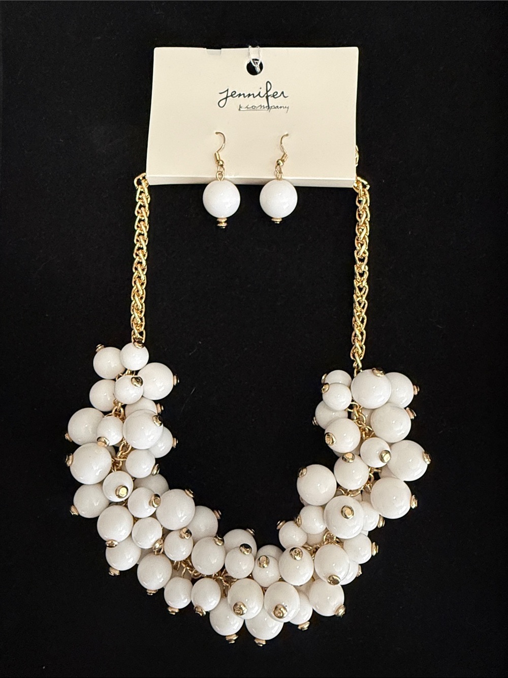 Jennifer & Co White Beaded Cluster Gold Tone Necklace NWT